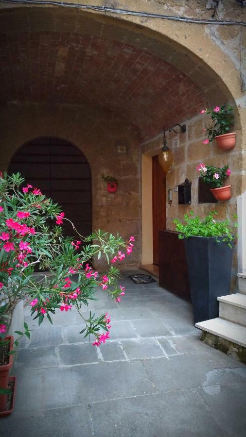 Cittadella 13 Romantic House Pitigliano Eksteriør billede